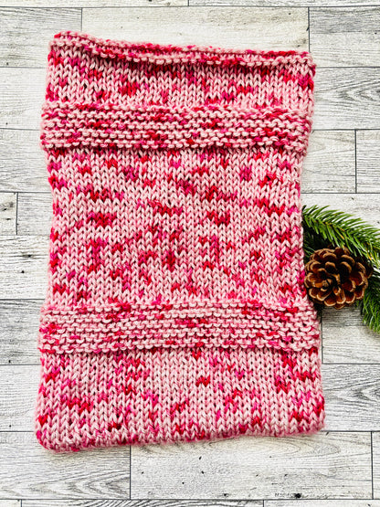 Peppermint Smiles Cowl