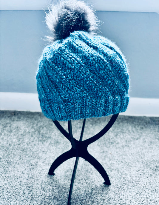 Swirling Frost Hat